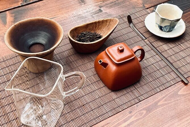 Contemporary & Retro Seoul Private Tour with Local Food Tasting - Good To Know