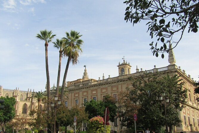 Contrasts of Seville - Affordable Tour Option