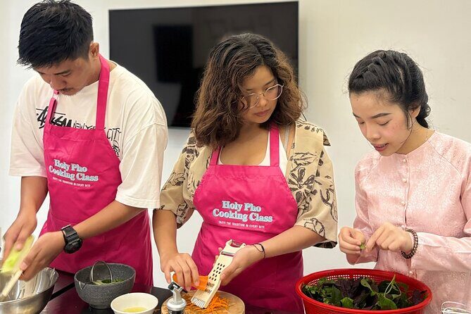 Cook 4 Local Vietnamese Dishes In Pink-themed Class & Market Tour - What Reviews Reveal About the Experience