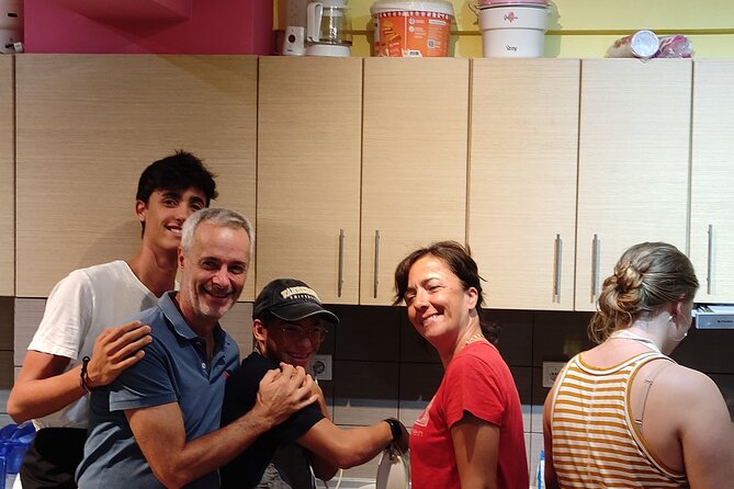 Cook and Dine With a Greek Family - Common Questions
