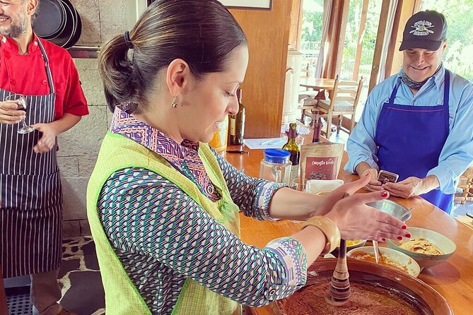 Cook & Dine Make Authentic Mexican Mole and Salsas in San Miguel De Allende - What to Expect