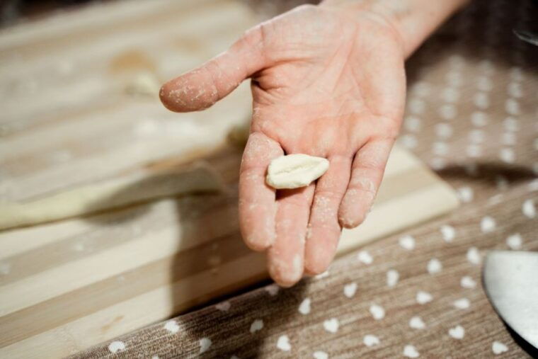 Cook with Mimma: Optional Market Tour & Puglian Flavors - FAQ