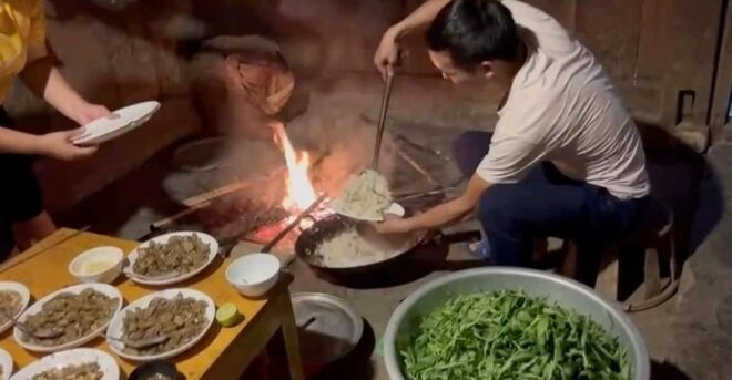 Cooking 5 Dishes of Vietnamese Food With Local - The Role of Local Markets