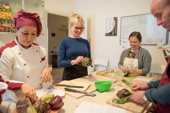 Cooking CLAss and Home Made Pasta in Florence With LA Vivandiera! - Hands-On Pasta Making Session