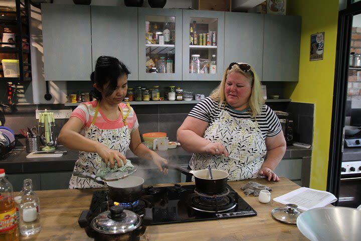 Cooking Class at Daun Senja Kitchen in Cheras, Selangor - A compact class with time to taste