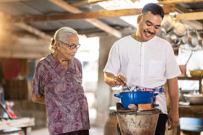 Cooking Class by Samui Native Instructor Geng and O Family - Good To Know