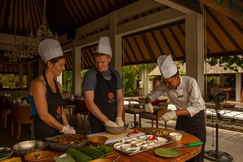 Cooking Class Experience at Senja Bar & Resto Ubud - The details that make this class appealing