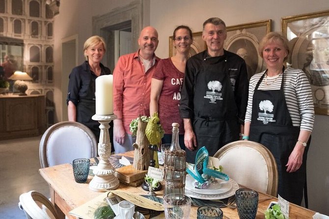 Cooking Class in Luccas Historic Center - Booking and Customer Service With Viator