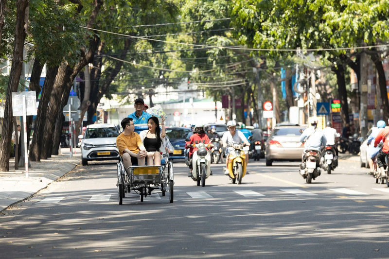 Cooking Class with Market Visit by Cyclo at Sheraton Nha Trang & Spa - Cooking with a Sheraton chef