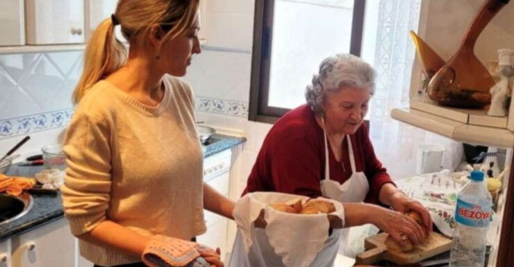 Cooking Class With My Spanish Grandma - Experience Highlights