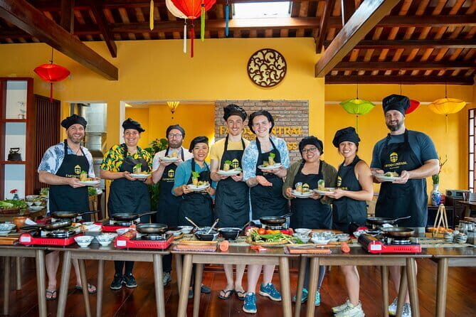 Cooking Class with Tra Que Eco Farm & Local Market Discovery - Good To Know