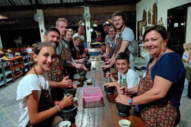 Cooking Evening Class Chiang Mai Visit Organic Garden and Market - Cancellation Policy