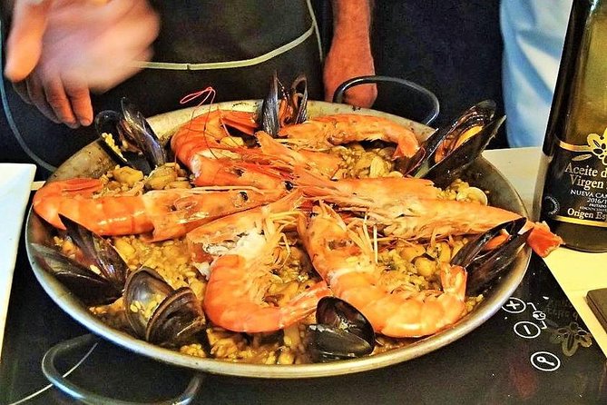 Cooking Paella and Market Tour in Barcelona - Logistics and Details