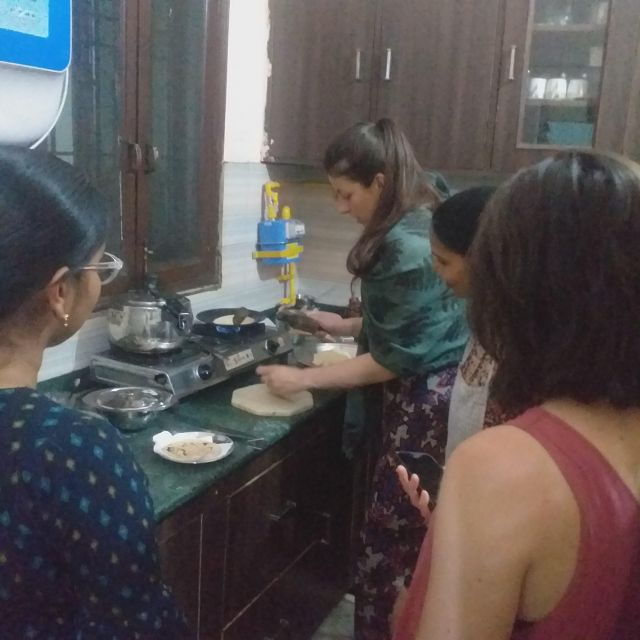 Cooking Workshop and Vegetarian Dinner in Agra With Family - Customer Reviews and Rating