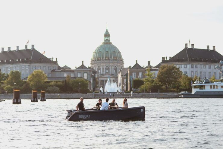 Copenhagen: 1- or 2-Hour Boat Rental - No License Required - Experience Highlights on the Water
