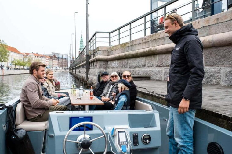Copenhagen: 1 or 2-Hour Canal Tour in Silent Electric Boats - Why This Tour Offers Good Value
