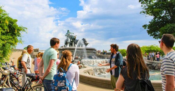 Copenhagen: 3 Hour Bike Tour With Guide - Experience and Sightseeing