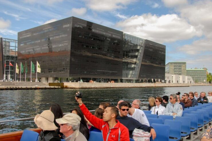 Copenhagen: 48-Hour Sightseeing Bus Ticket, 1-Hour Boat Tour - Cancellation and Payment Options