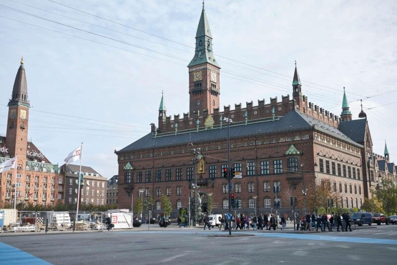 Copenhagen: Canal Boat Cruise & Old Town/Nyhavn Walking Tour - Good To Know