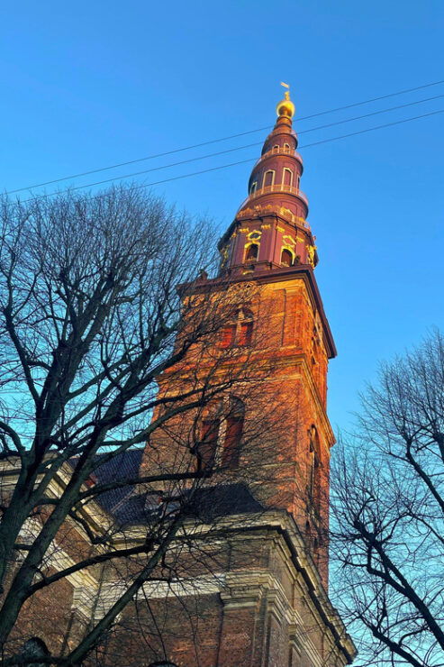 Copenhagen: Christiania & Christianshavn Guided Walking Tour - Good To Know