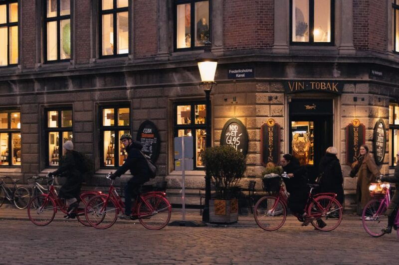 Copenhagen: Christmas Bike Tour with a local Guide - Good To Know