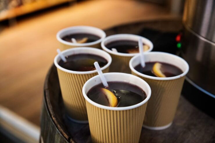 Copenhagen: Christmas Walking Tour With Treats and Drinks - Good To Know