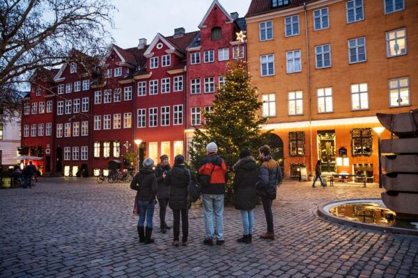Copenhagen: Christmas Walking Tour With Treats and Drinks - Danish Christmas Traditions
