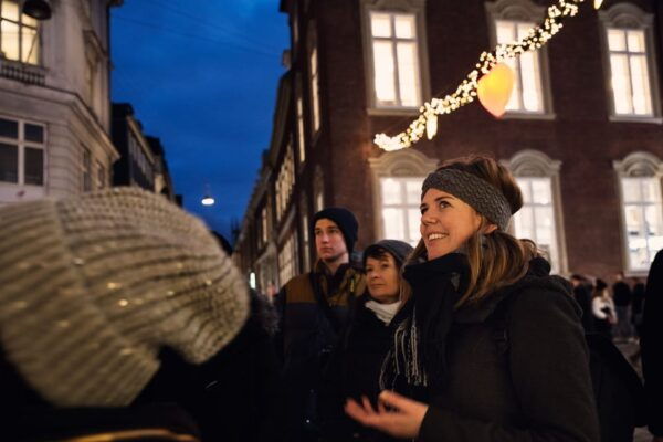 Copenhagen: Christmas Walking Tour With Treats and Drinks - Festive Drinks and Games