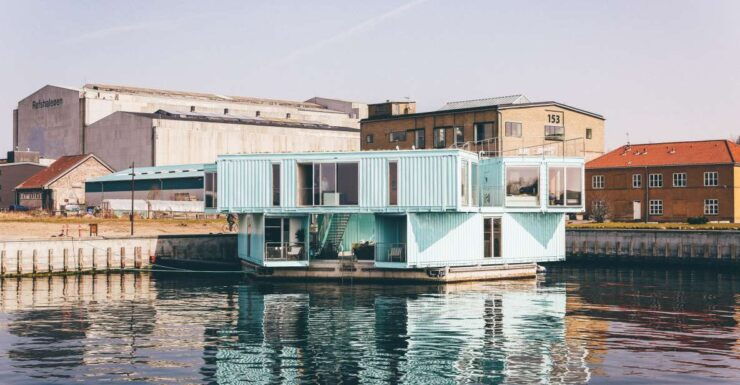 Copenhagen: City Highlights Walking Tour With a Local - Small Group Experience Benefits