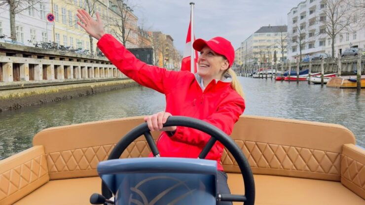 Copenhagen: Guided Canal Tour by Electric Boat - Activity Details