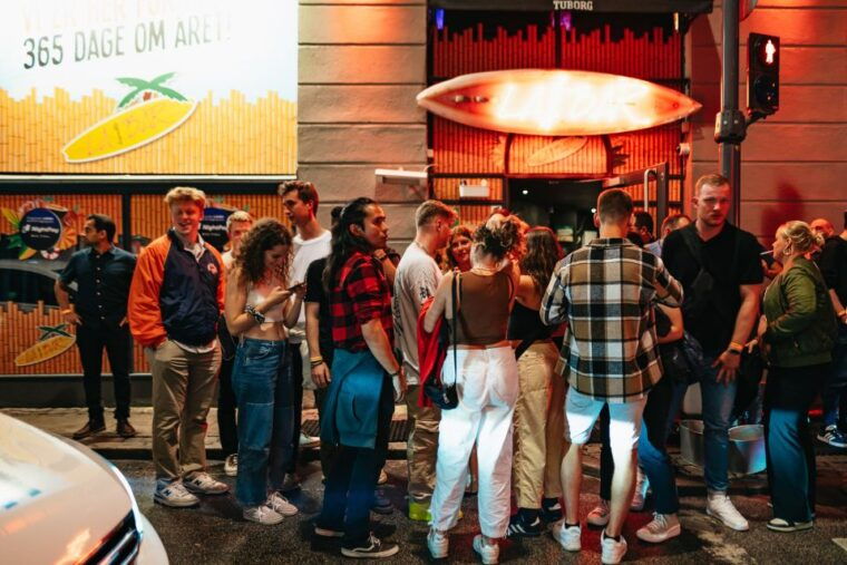 Copenhagen: Guided Party Pub Crawl with 4 Shots and 1 Drink - FAQ