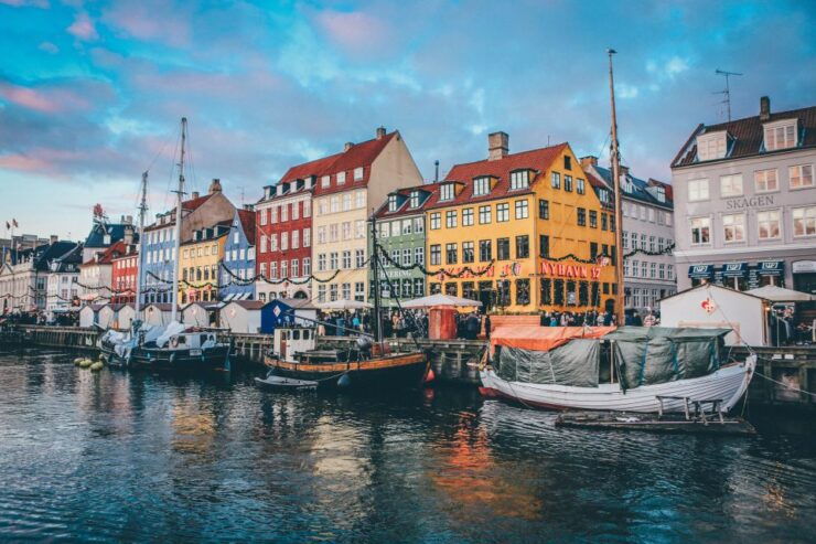 Copenhagen in 60 Minutes With a Local - Booking Details for the Experience