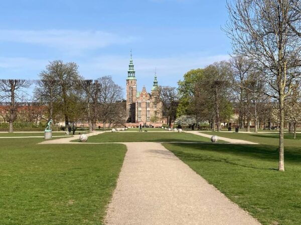 Copenhagen: Kings Garden Outdoor Escape Room Game - What to Bring