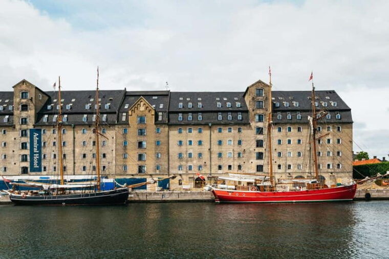 Copenhagen: Old Canals and Hidden Gems Social Boat Tour - Final Thoughts