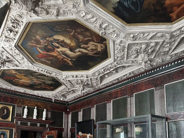 Copenhagen: Private Guided Walking Tour of Rosenborg Castle - Experience Highlights