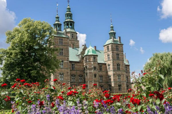 Copenhagen: Private Walking Tour With Amalienborg Palace - Getting to the Start Location