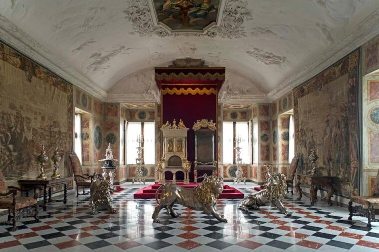 Copenhagen: Rosenborg Castle Entry Ticket - Authentic Touches & Hidden Gems