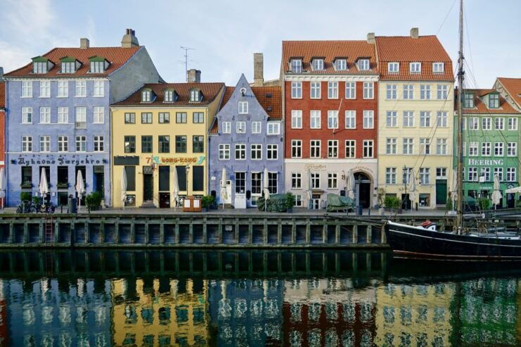 Copenhagen: Self-Guided Mystery Tour in Nyhavn - Experience Highlights