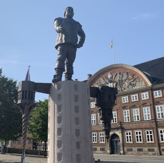 Copenhagen: Slotsholmen Royal History Self-Guided Audio Tour - Experience Highlights and Key Sites