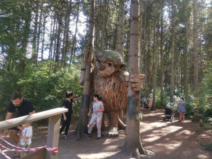 Copenhagen: The Six Forgotten Giants Hunt and Nature Walk - Thomas Dambos Recycled Creations Hunt