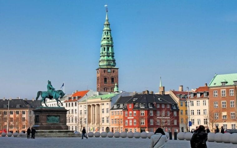 Copenhagen Tour in Spanish - Practical Details & Tips