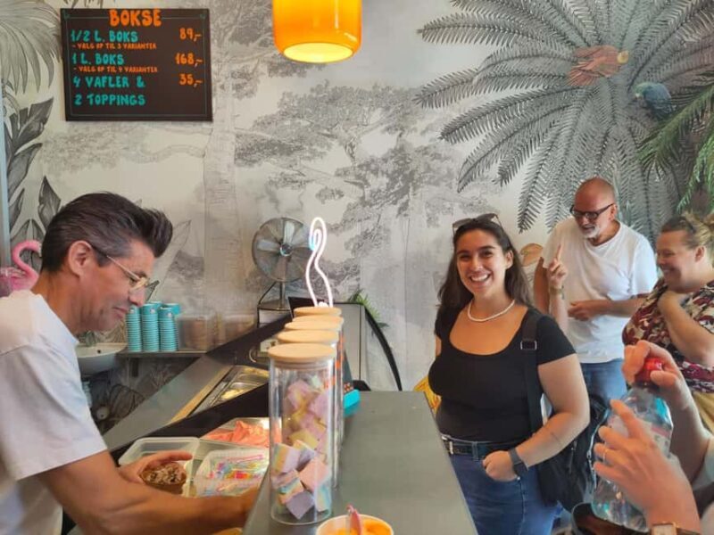 Copenhagen: Vegan/Vegetarian Food Bike Tour with Tastings - Food Highlights at Each Stop