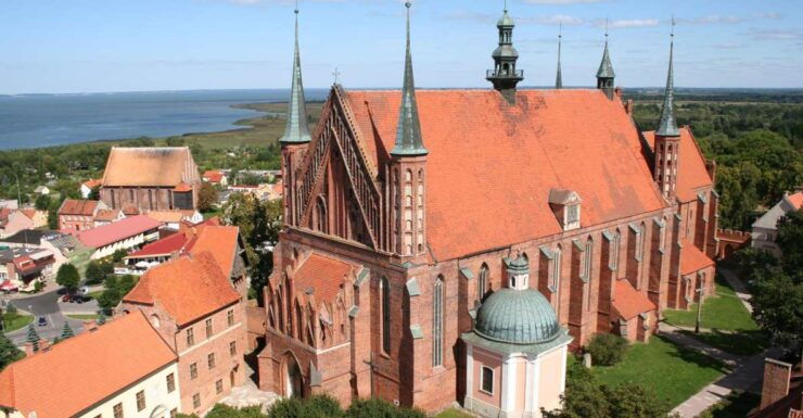 Copernicus Trail in Frombork Private Tour From Gdansk by Car - Booking Details