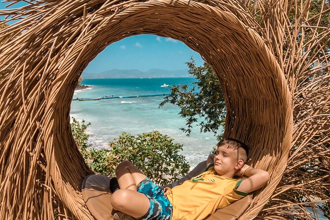 Coral Island Private Boat Tour - Background