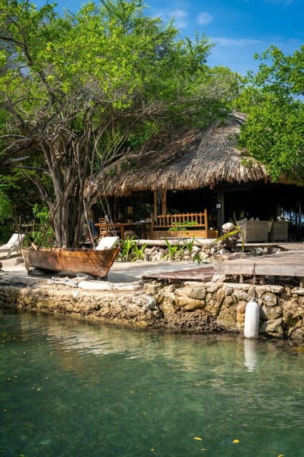 Coralina Islands Day Trip With Carriage Ride Cartagena - Experience Highlights