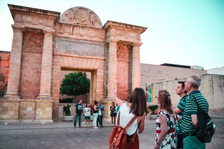 Córdoba: 2-Hour Small Group Walking Tour at Nightfall - Tour Duration and Starting Point