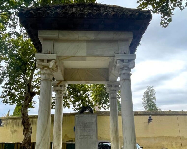 Cordoba: City Highlights Private Walking Tour - Mosque-Cathedral of Cordoba