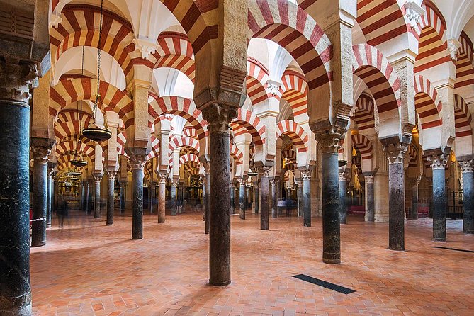 Cordoba in Depth Walking Tour - Walking Through the Alcázar De Los Reyes Cristianos