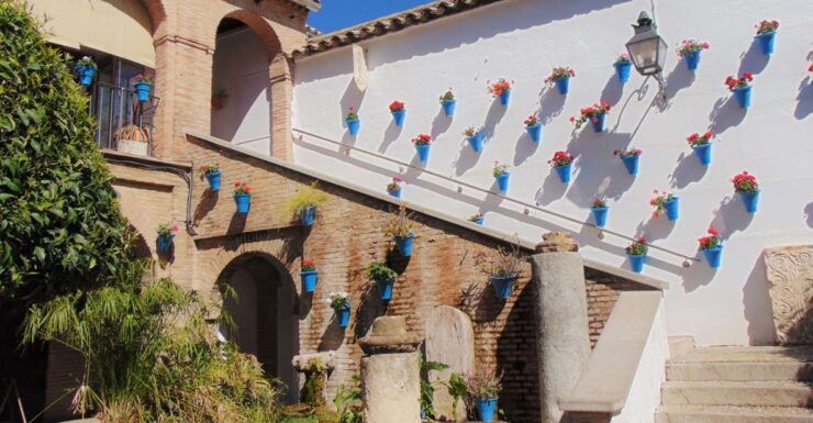 Córdoba: Jewish Quarter, Alcazar, and Mosque Cathedral Tour - Experience