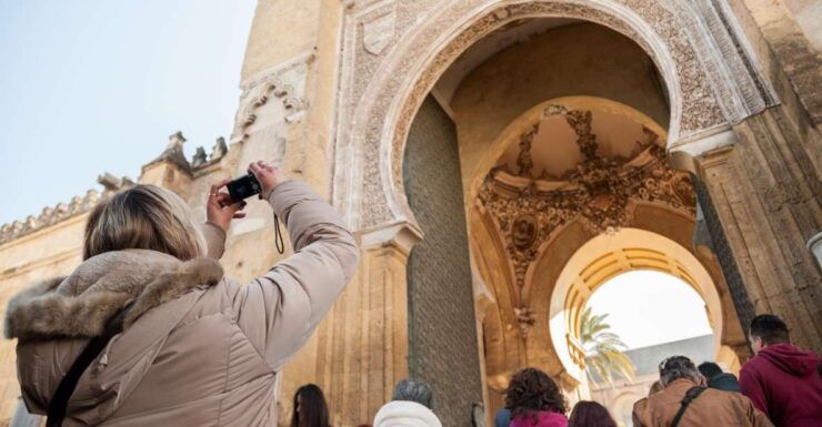 Cordoba: Jewish Quarter and Mosque-Cathedral Guided Tour - Experience